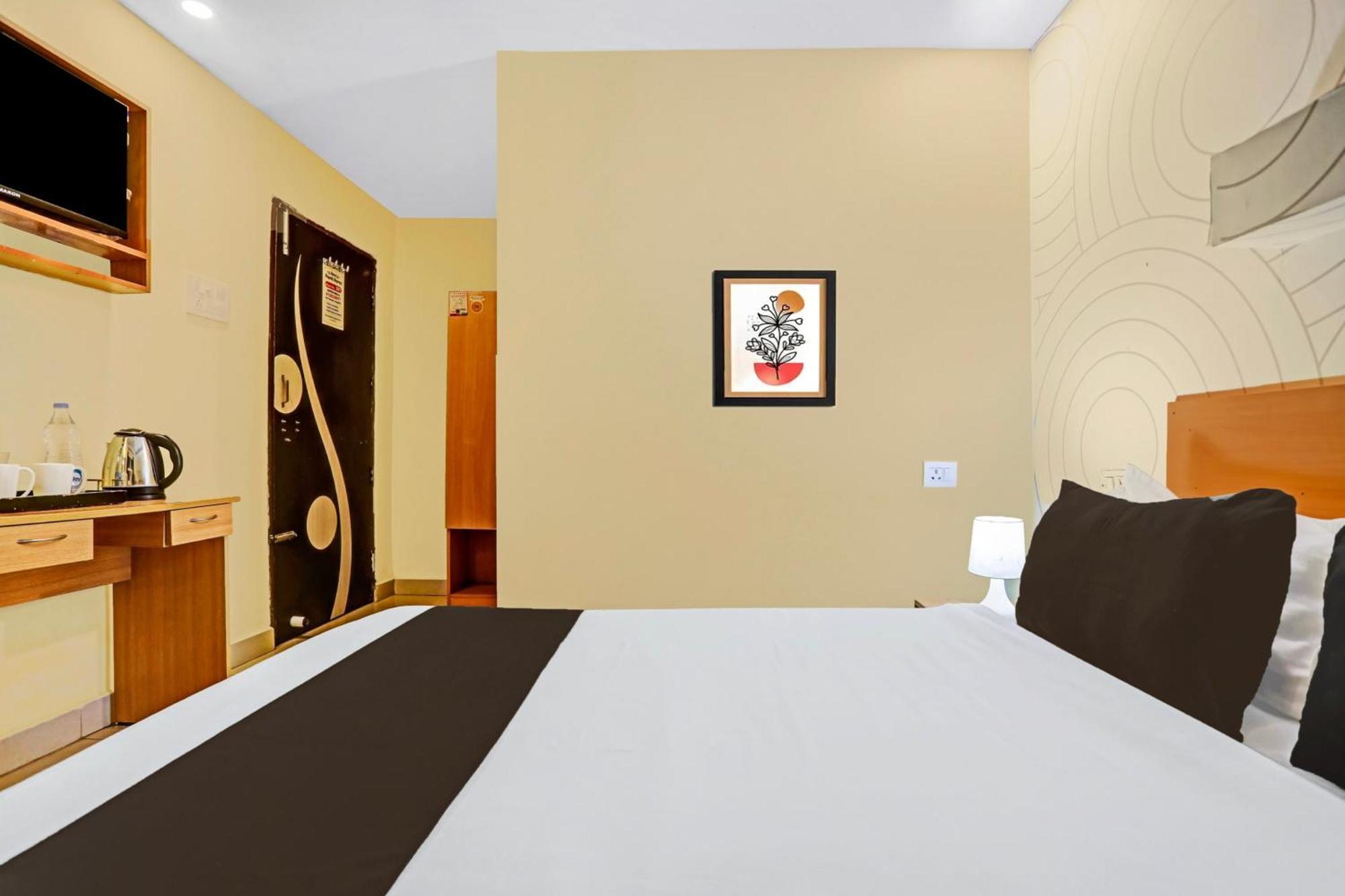 Super Hotel O Phulwarisharif Near Aiims Khagaul Экстерьер фото
